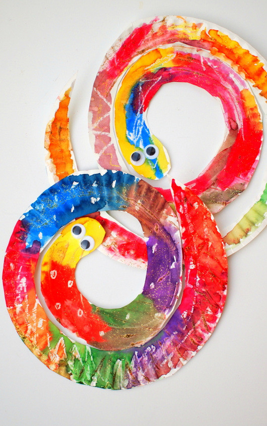 Preschool Art Project
 Easy and Colorful Paper Plate Snakes
