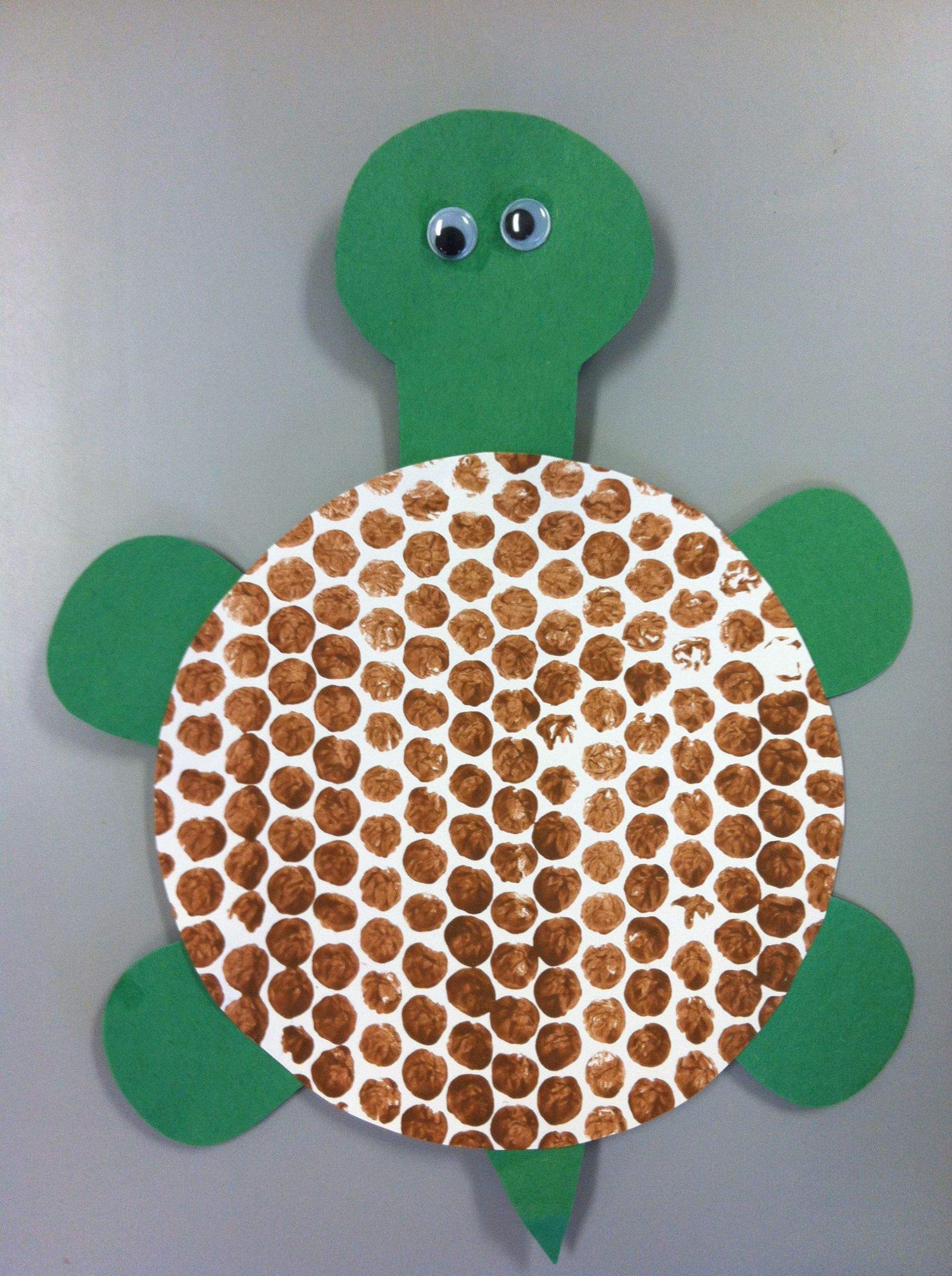 Preschool Arts And Craft Ideas
 Bubble wrap painting turtle shell Turtle preschool art