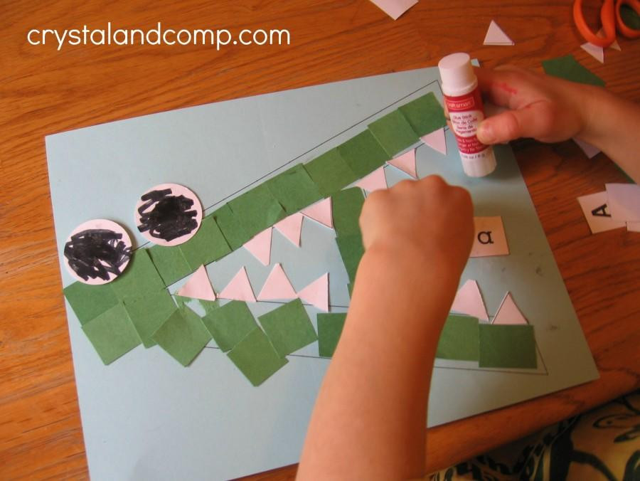 Preschool Projects Ideas
 Letter of the Week Crafts – Crystaland p