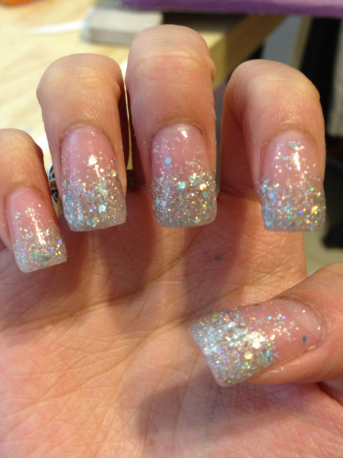 Pretty Fake Nails
 prom nails on Tumblr