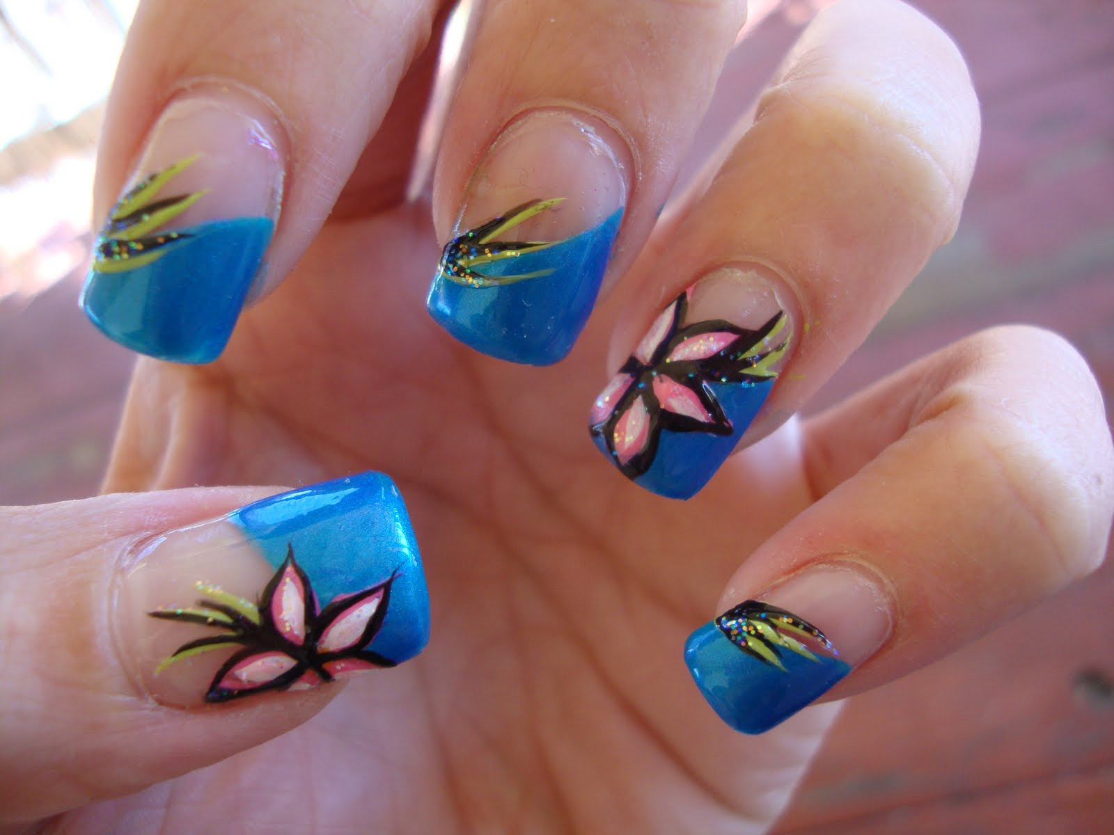 Pretty Nails
 obsessed Pretty Pretty Flower Nails
