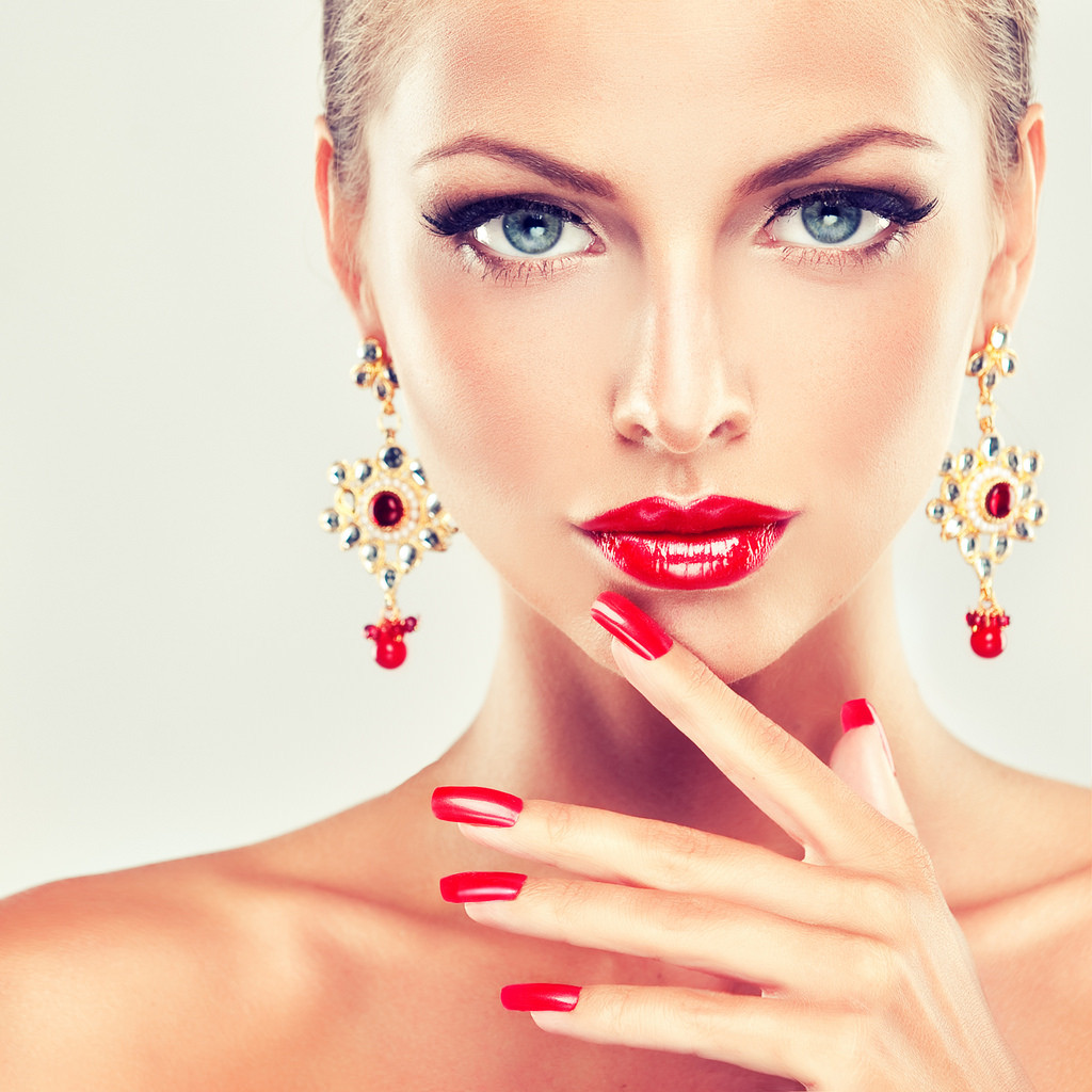 Pretty Women Nails
 Best Medi Spa in Virginia Eyebrows Threading