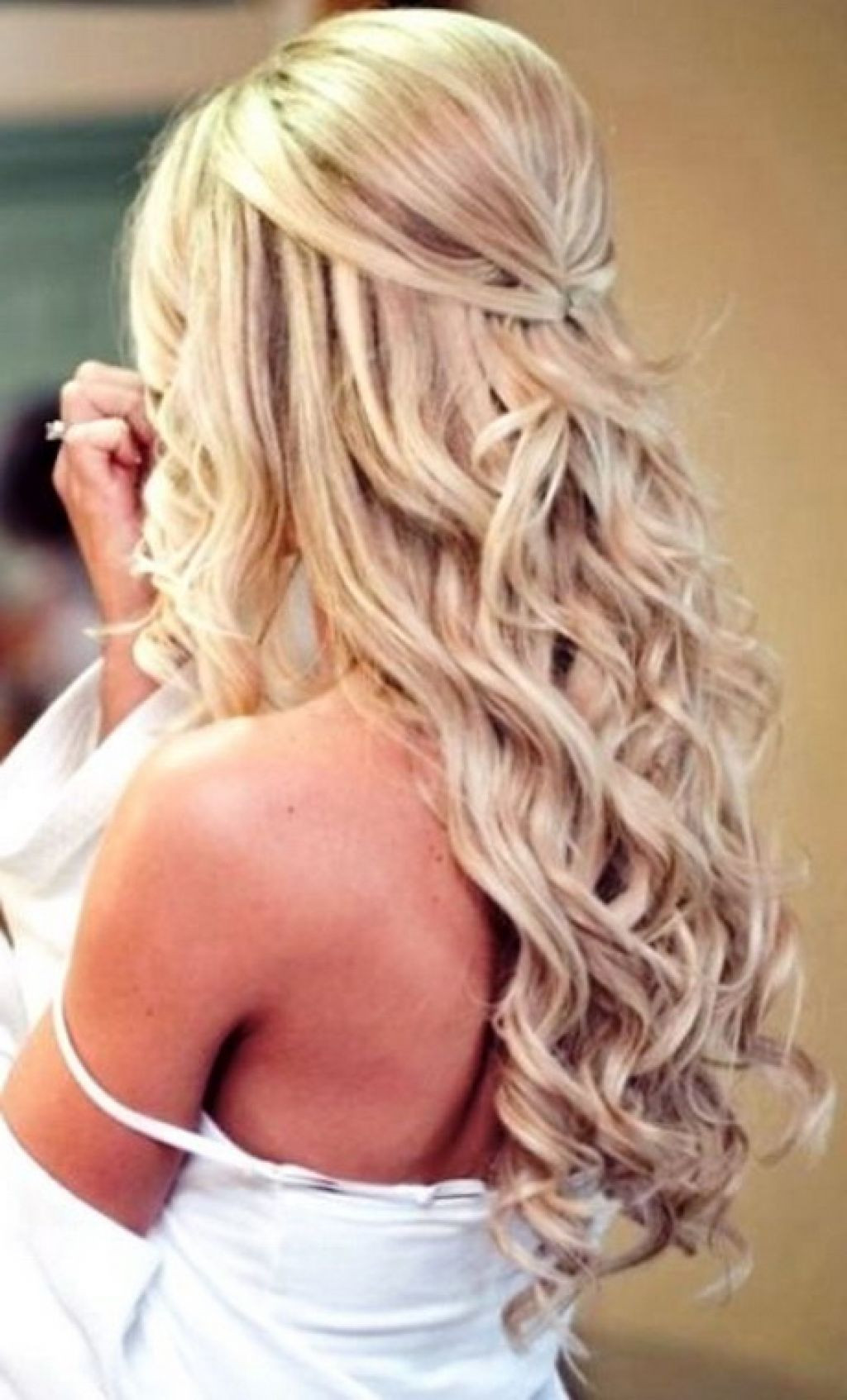 Prom Hairstyles Medium Length Hair
 Hairstyles For Prom Down