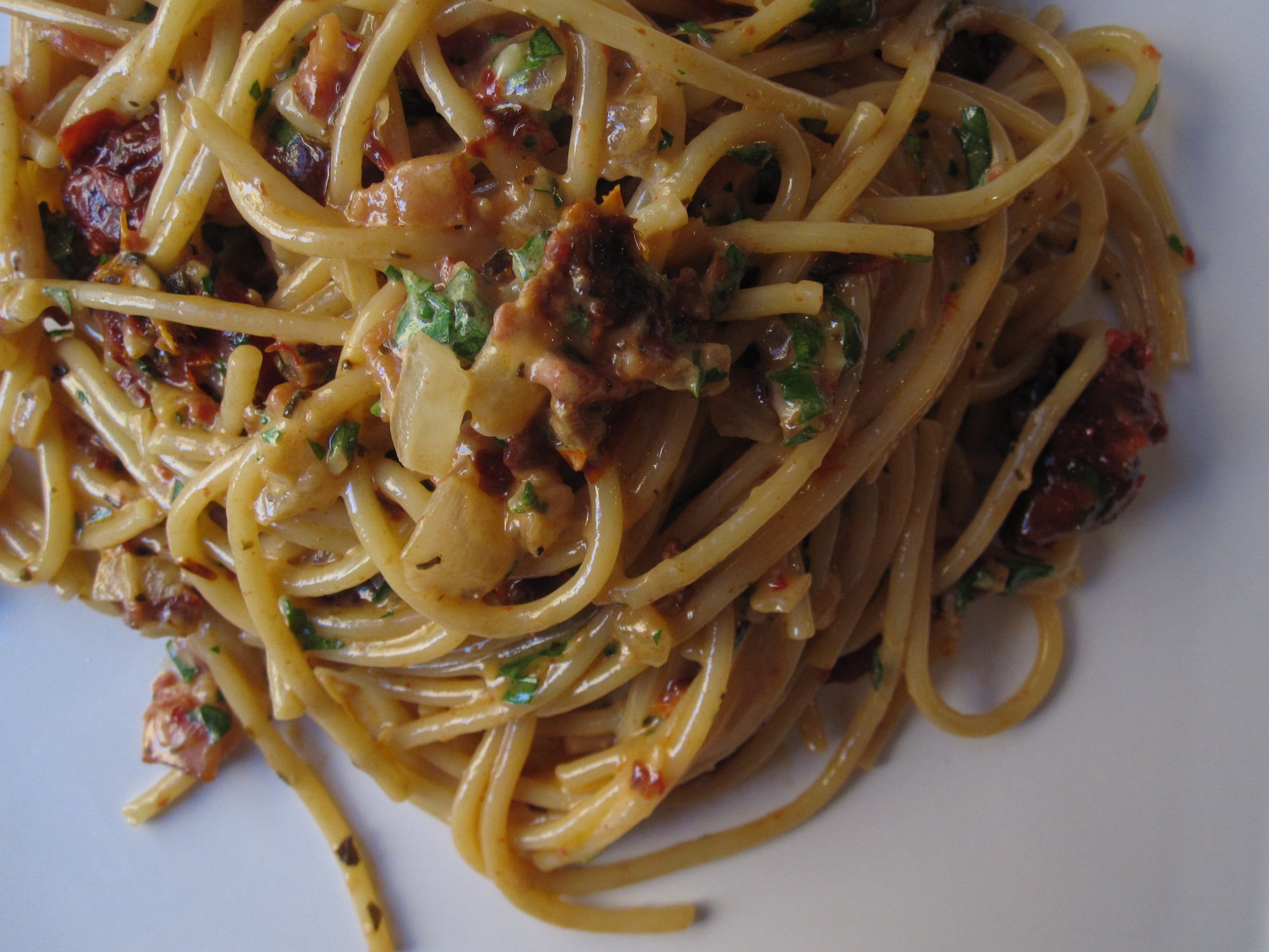 Recipe With Spaghetti Noodles
 Spaghetti With Creamy Sun Dried Tomato Sauce Recipe