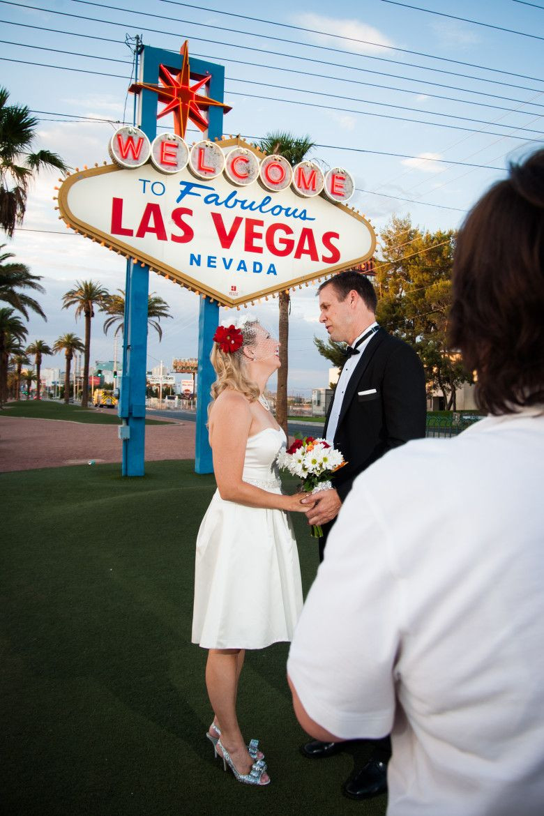 Renewing Wedding Vows In Las Vegas
 A Las Vegas Vow Renewal