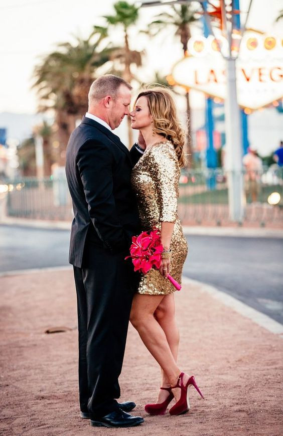 Renewing Wedding Vows In Las Vegas
 Viva Las Vegas Vow Renewal by POPography via mavenbride