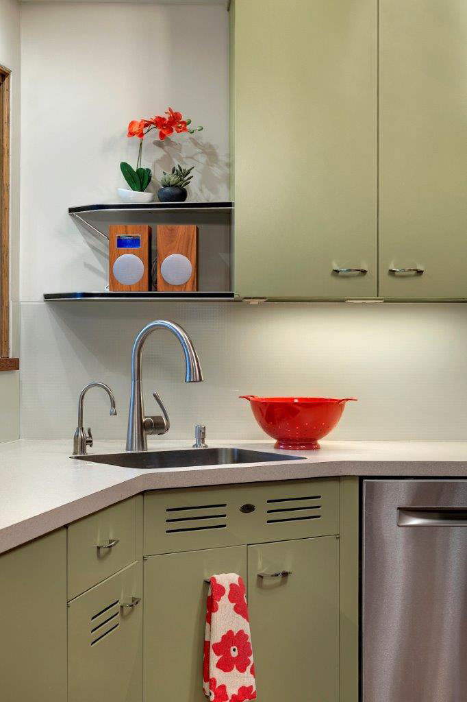 Retro Modern Kitchen
 Midcentury modern kitchen backsplash idea Back painted