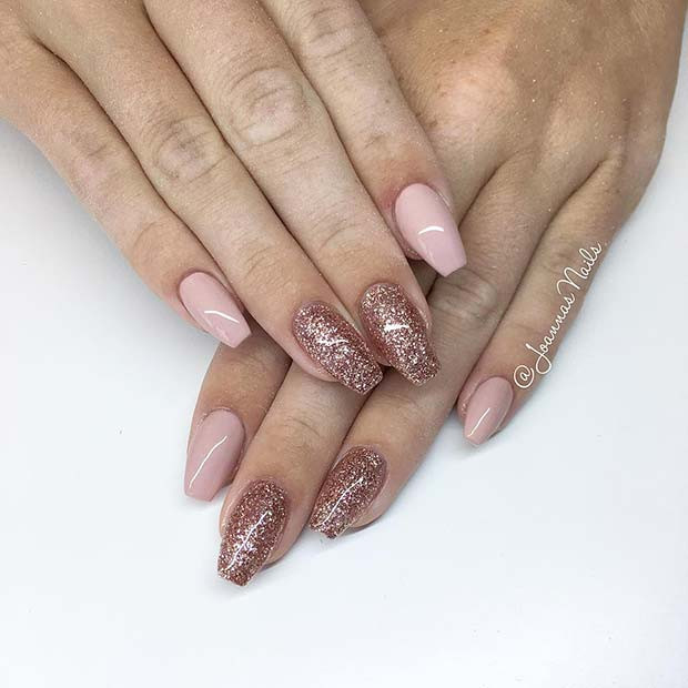 Rose Gold Glitter Nails
 23 Must Try Rose Gold Nail Art Designs