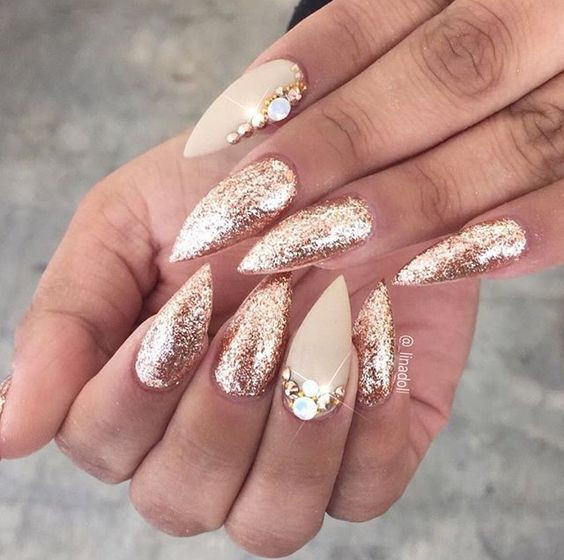 Rose Gold Glitter Nails
 40 Rose Gold Chrome Nails To Wear In Summer Misiwe Blog