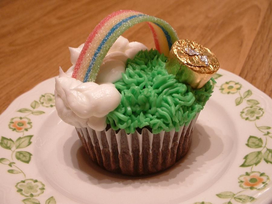 Saint Patrick Cupcakes
 St Patrick s Day Cupcakes by Afina79 on DeviantArt