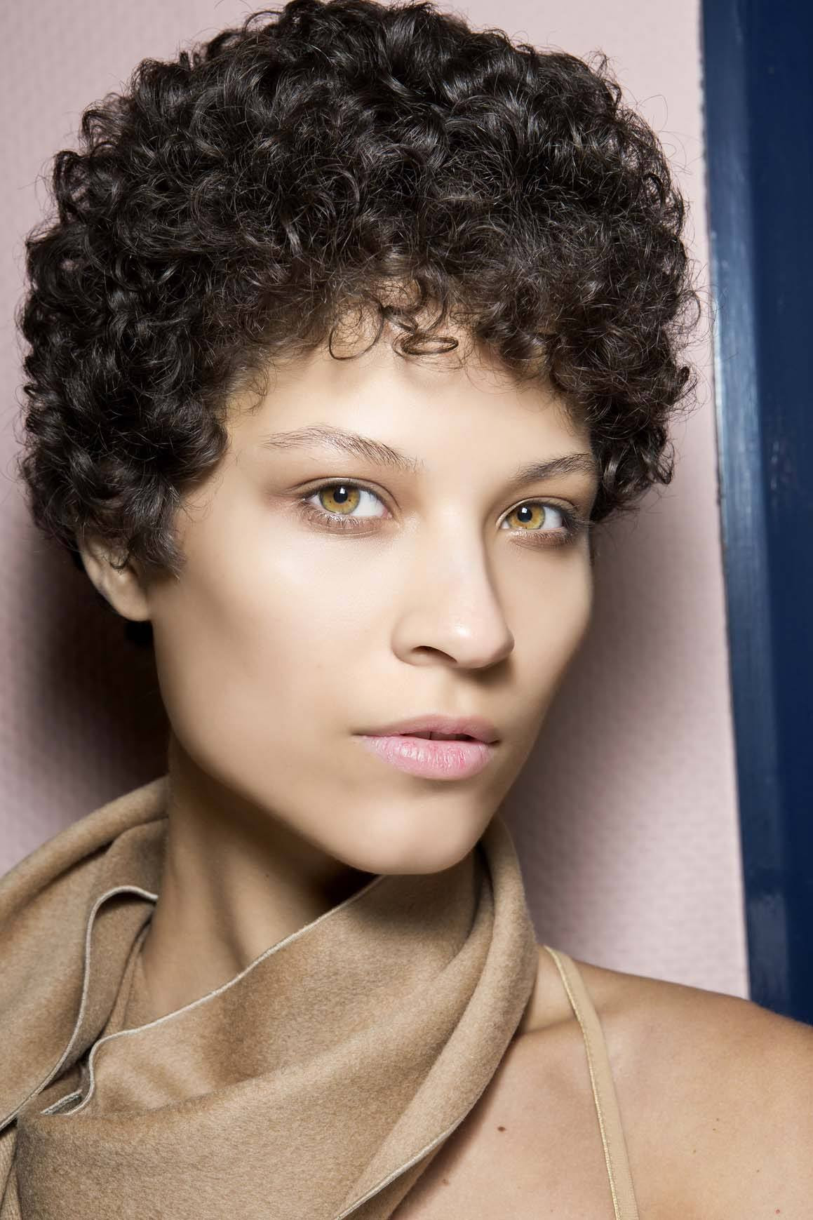 Short Androgynous Haircuts
 6 Androgynous Short Hairstyles To Try This Year