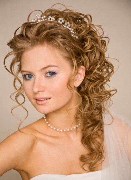 Short Curly Hairstyles For Prom
 Prom Hairstyles Short hairstyles short curly hairstyles