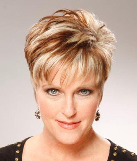 Short Haircuts Women Over 40
 19 Fine Looking Short Hairstyles with Bangs – PICTURES AND