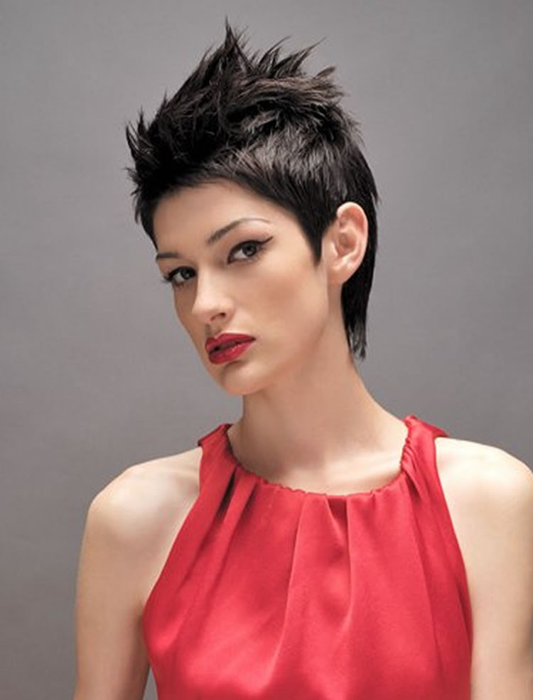 Short Hairstyles For Young Women
 Attractive Short Haircuts for Young Women Source
