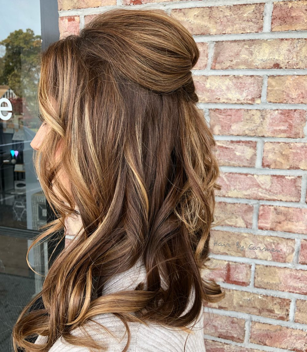 Shoulder Length Hairstyles For Prom
 32 Cutest Prom Hairstyles for Medium Length Hair for 2019