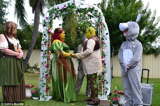 Shrek Themed Wedding
 Debra Mundy and Mervin Rider stage Shrek themed wedding