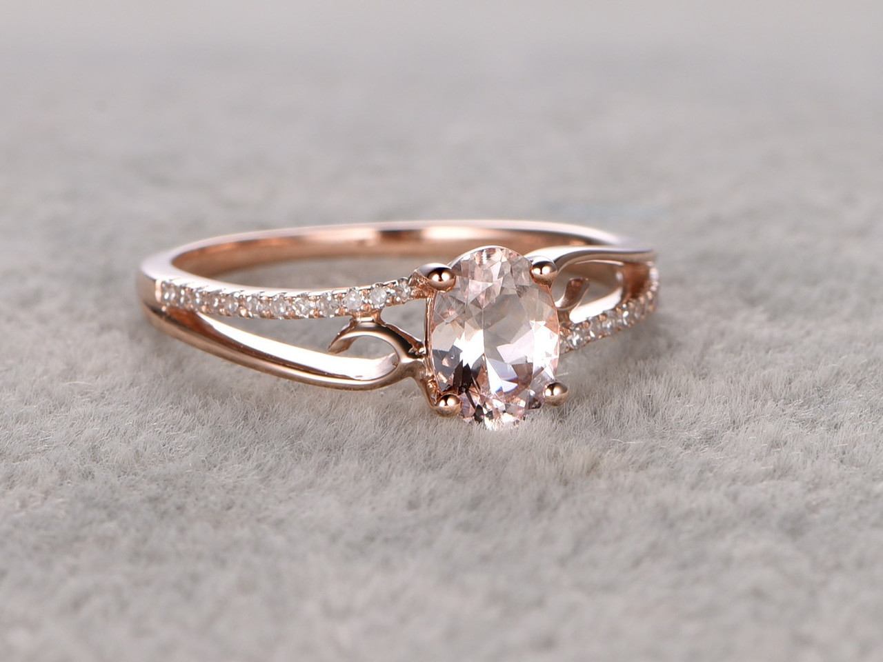 Simple Women's Wedding Bands
 6x8 mm Oval Morganite Engagement Ring