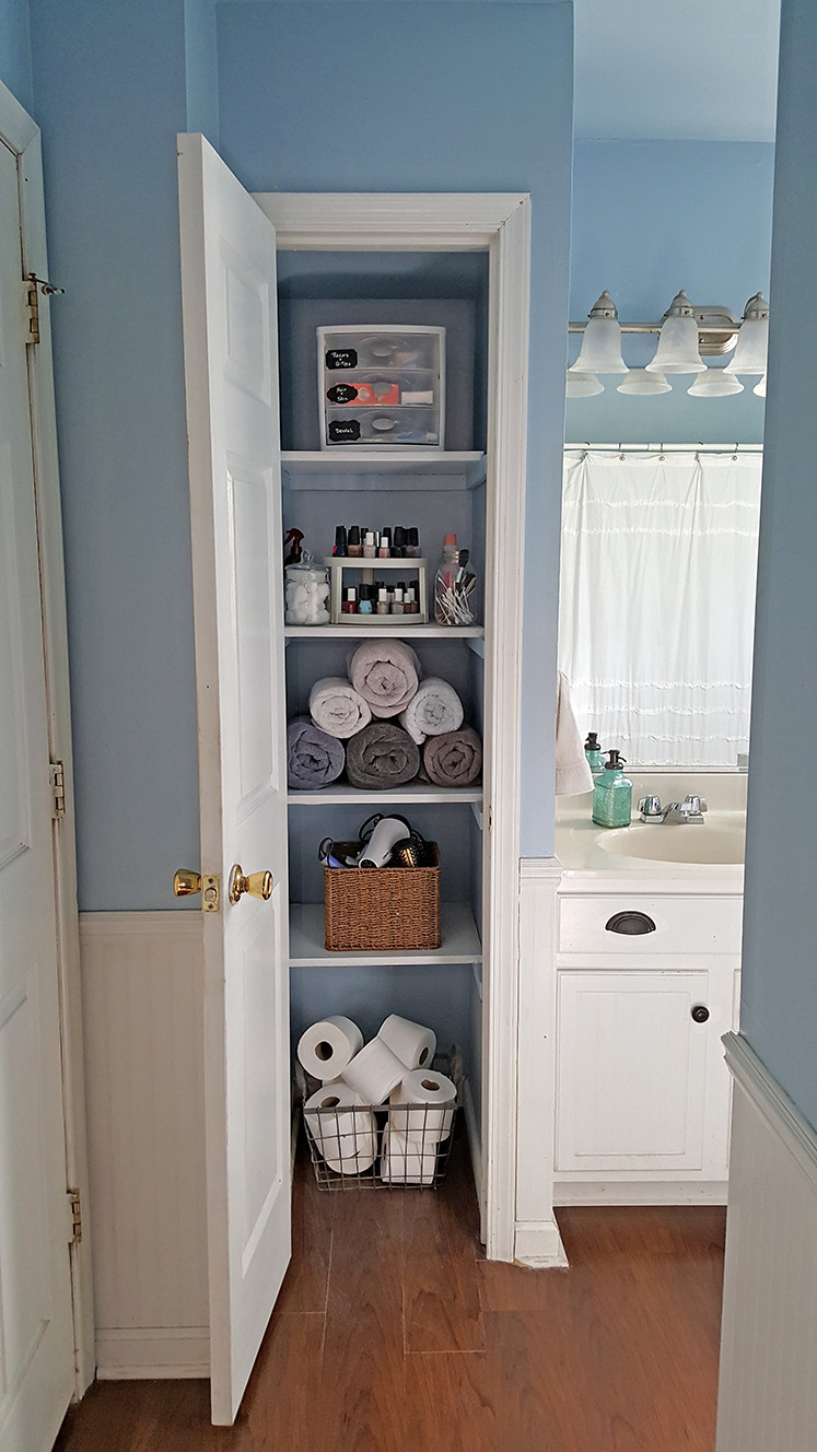 Small Bathroom Closet Ideas
 Organized Linen Closet The Honey b Home