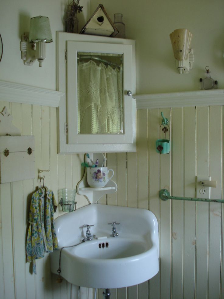 Small Bathroom Medicine Cabinet
 DIY corner medicine cabinet Bing