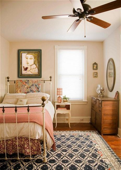 Small Bedroom Arrangement
 22 Small Bedroom Designs Home Staging Tips to Maximize