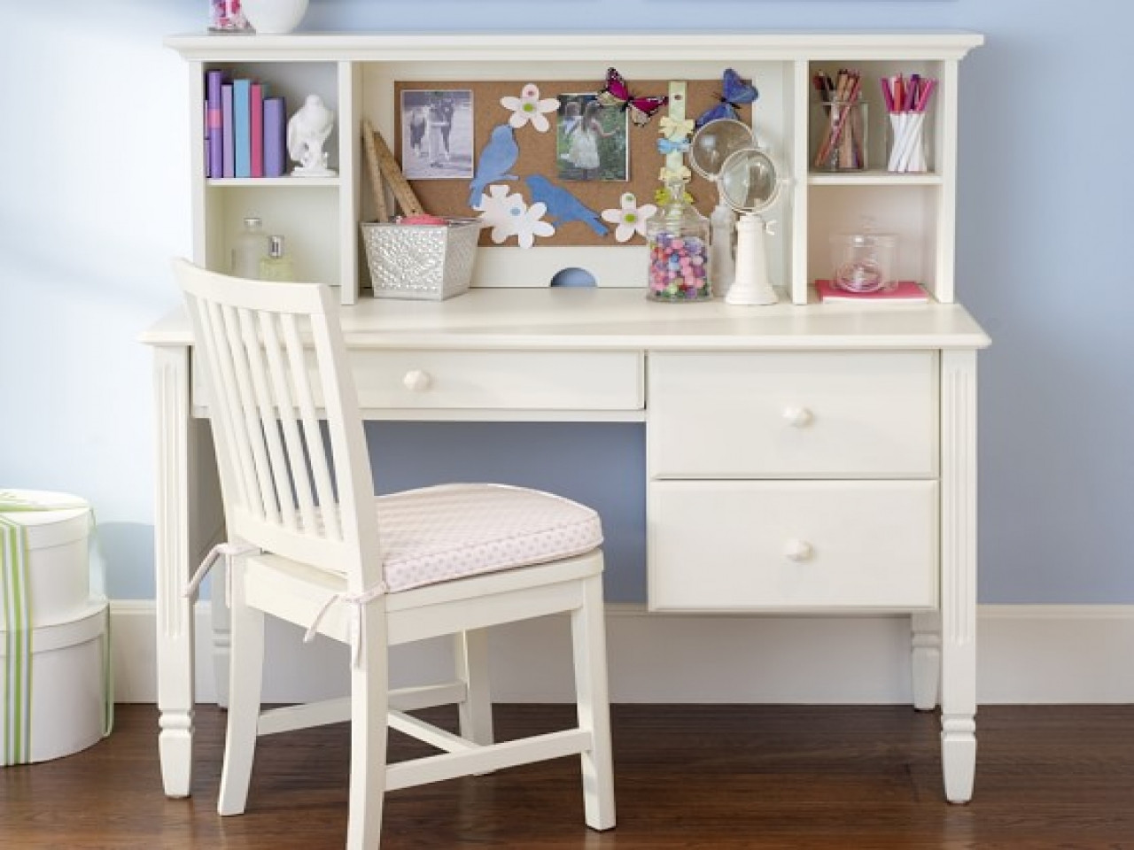 Small Bedroom With Desk
 Storage desk with hutch girls white desks for small