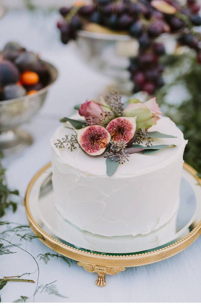 Small Wedding Cake Ideas
 15 Small Wedding Cake Ideas That Are Big on Style