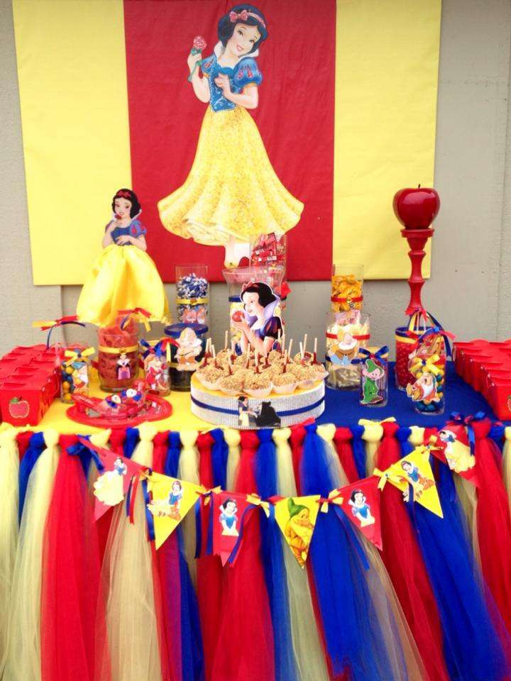 Snow White Birthday Decorations
 Snow White Birthday Party Ideas 4 of 6