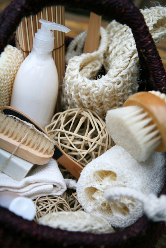 Spa Gift Basket DIY
 Homemade DIY Gifts 25 Natural Bath and Beauty Recipes