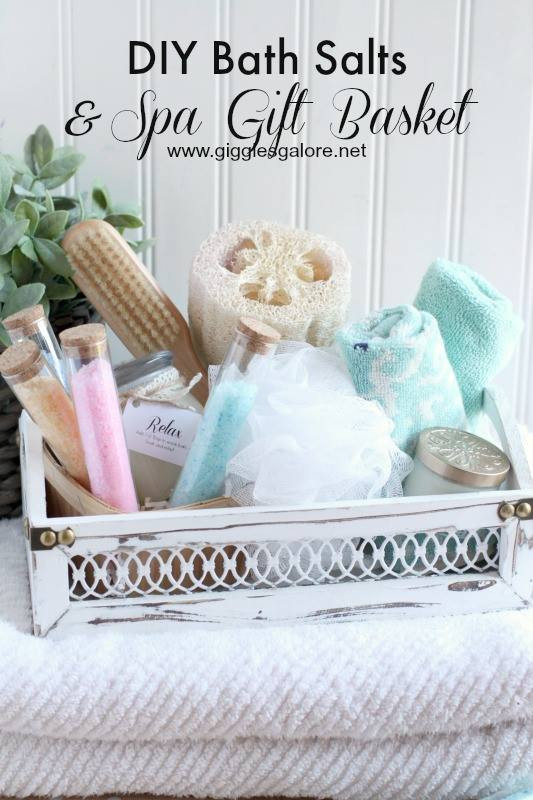 Spa Gift Basket DIY
 55 Amazing Mother’s Day DIY Gifts That Every Mom Will Love