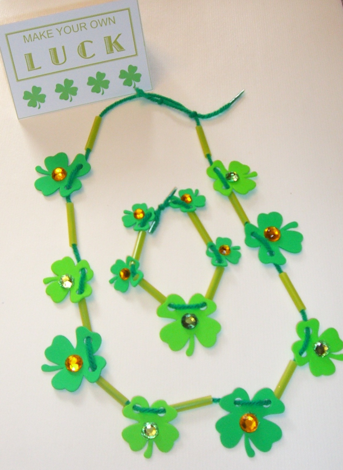 St Patrick Day Craft
 Home Confetti St Pat s Jewelry Craft with Free Printable