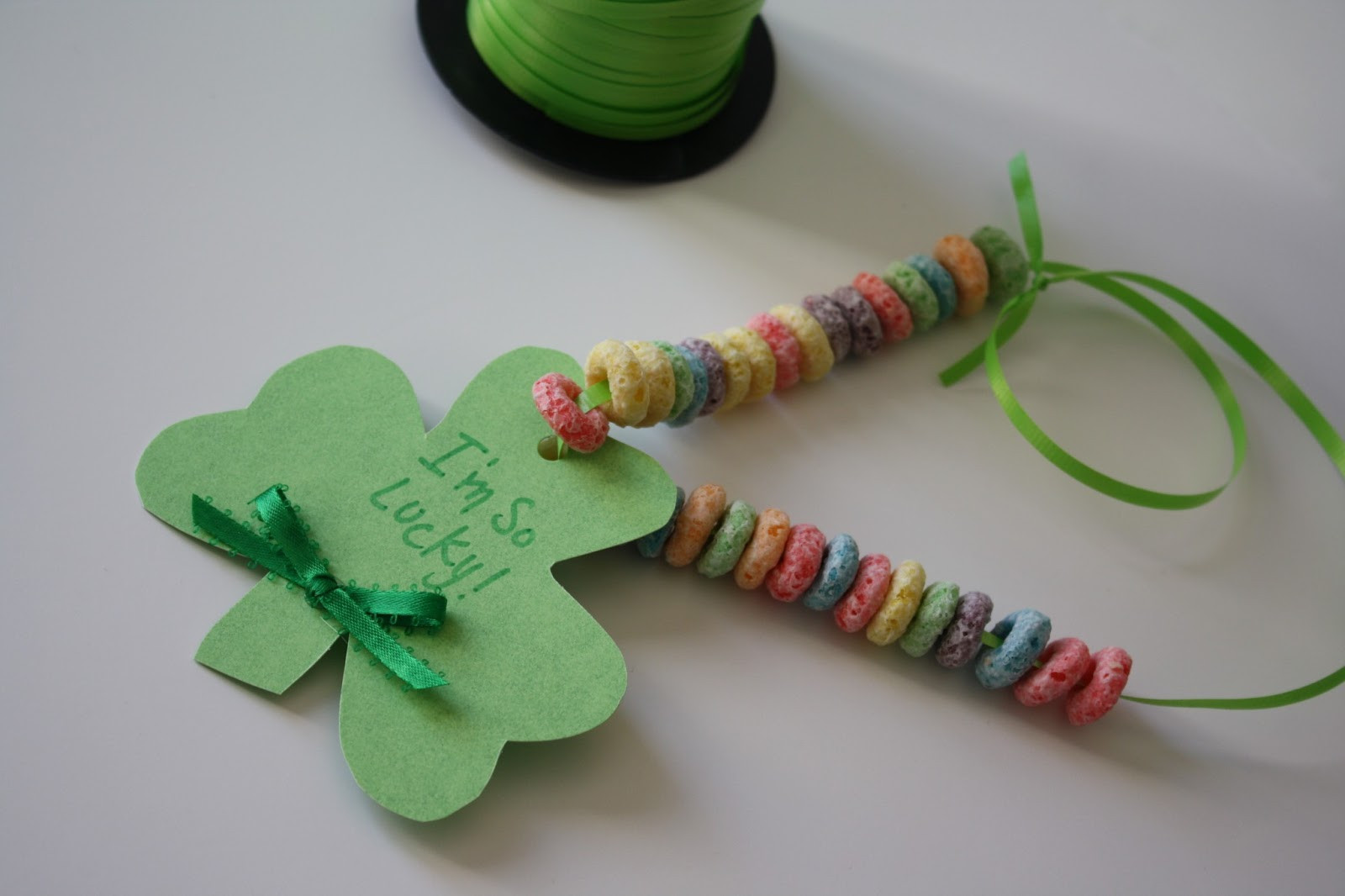 St Patrick Day Crafts For Preschoolers
 Quick Shamrock Toddler Craft