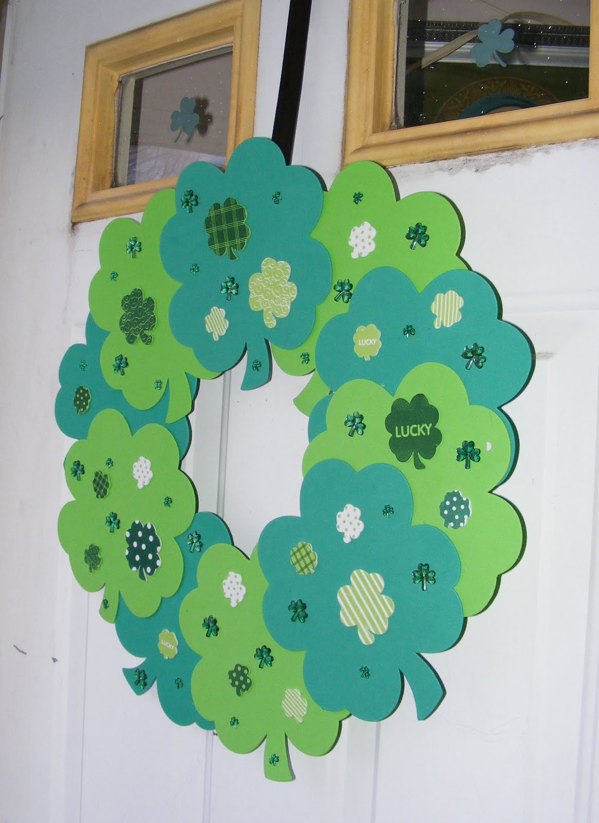St Patrick Day Crafts
 Ten kids and a Dog Quick and Easy St Patrick s Day Wreath