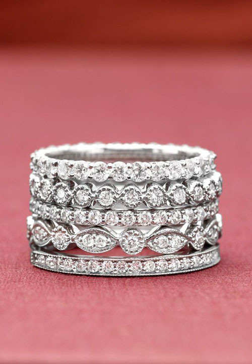 Stackable Diamond Rings
 19 Gorgeous Stacked Wedding Rings