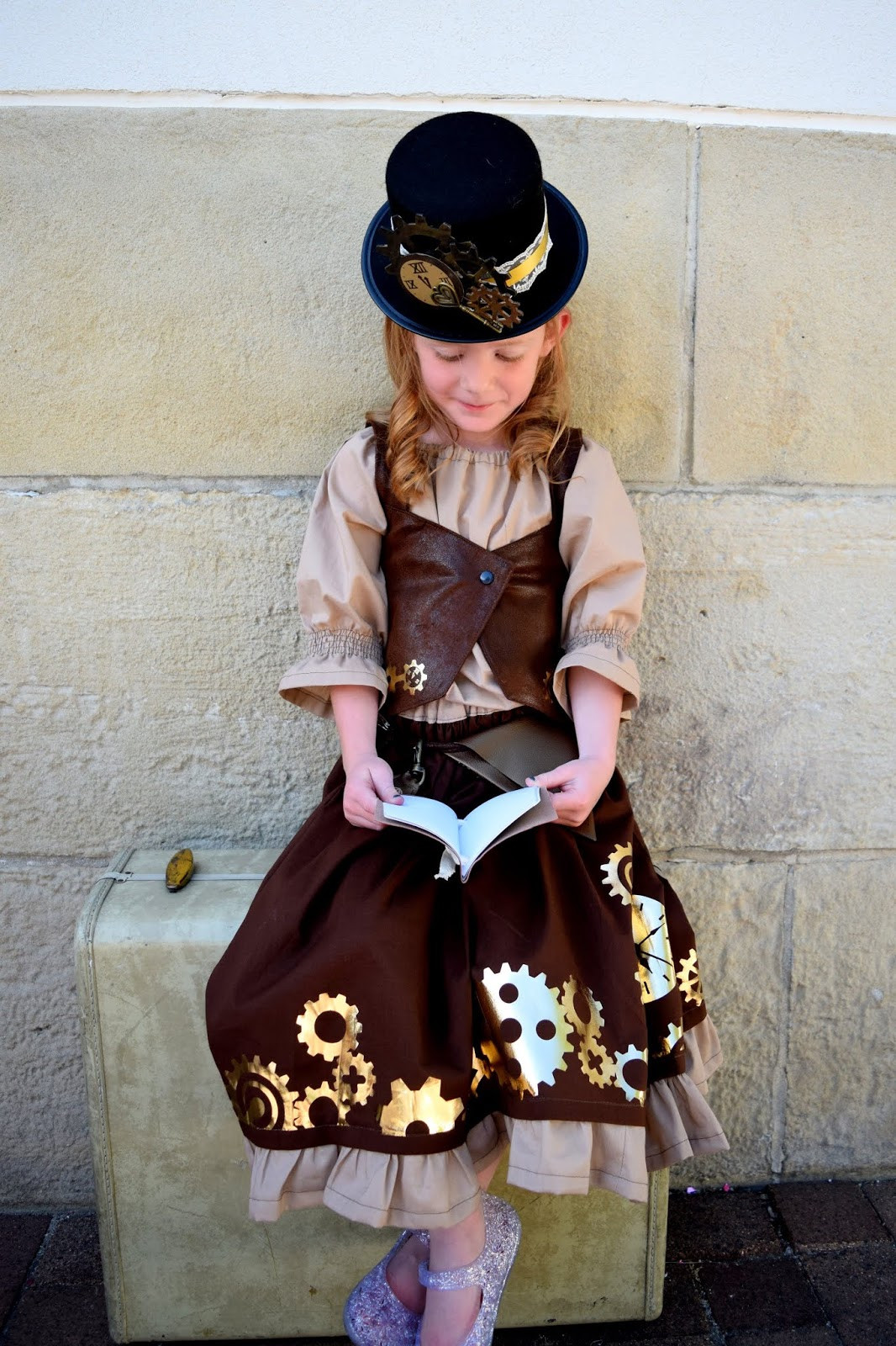 Steampunk DIY Costume
 DIY Steampunk Costumes for the Family