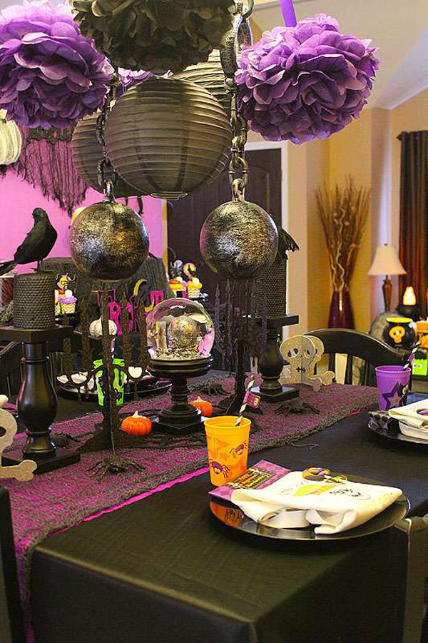 Table Decorating Ideas For Halloween Party
 Halloween Table Settings 12 Spooky & Glamorous Ideas