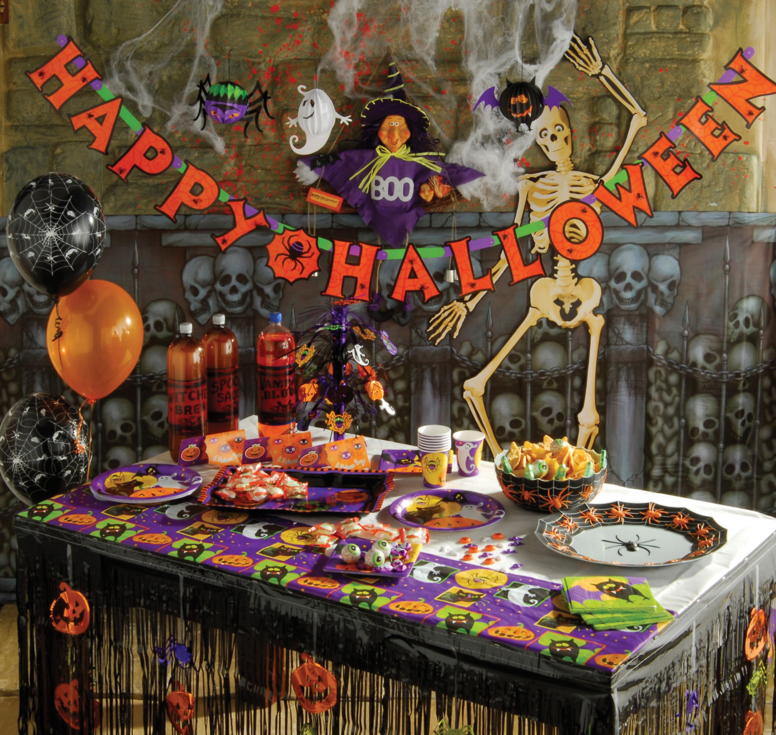 Table Decorating Ideas For Halloween Party
 SPOOKTACULAR HALLOWEEN TRICKS & TREATS FROM MATALAN