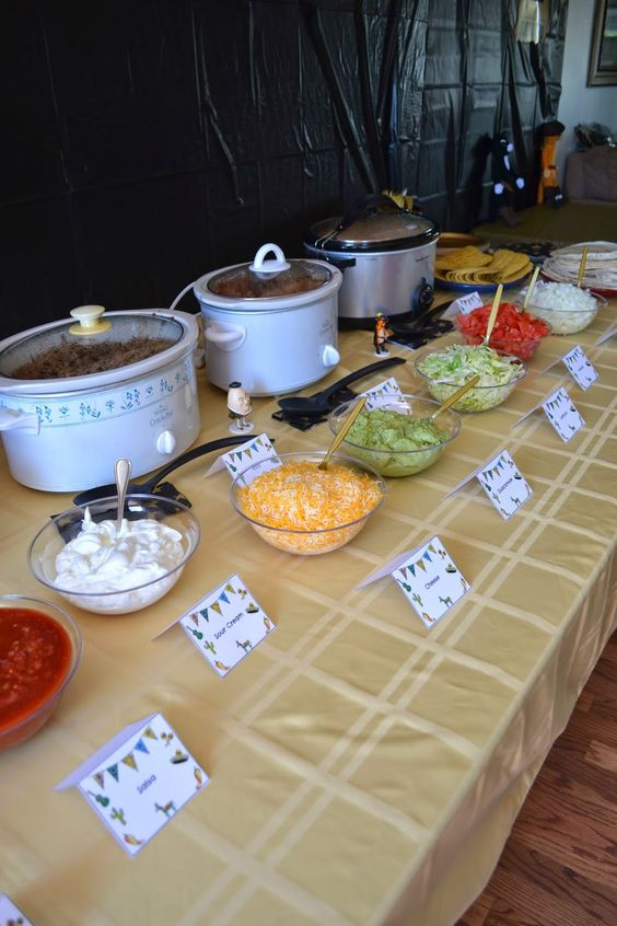 Taco Bar Ideas For Graduation Party
 17 Graduation Party Food Ideas Guaranteed to Make Your