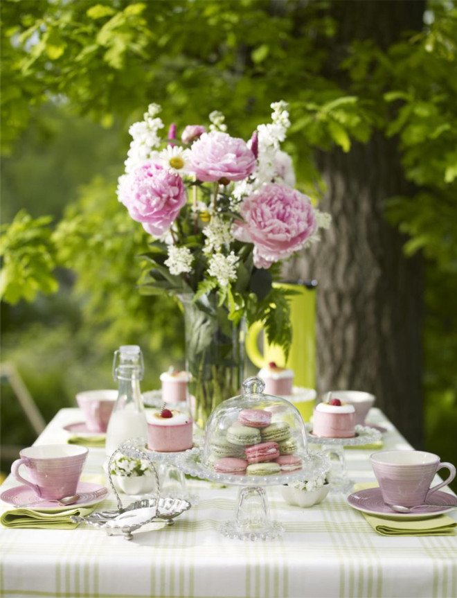 Tea Party Decorating Ideas
 Country Style Chic Girly Garden Party