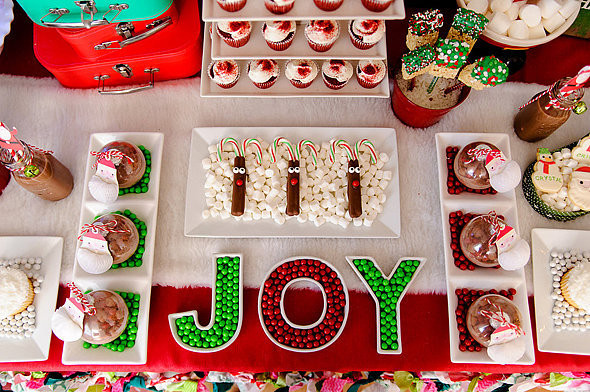 Toddler Christmas Party Ideas
 Christmas Celebration Ideas with Colleagues Kids Adults