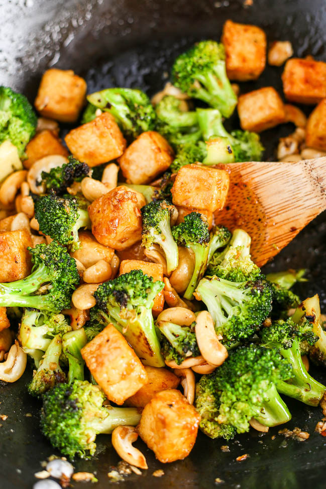 Tofu Broccoli Stir Fry
 Garlicky Cashew Broccoli & Tofu Stir Fry I LOVE VEGAN