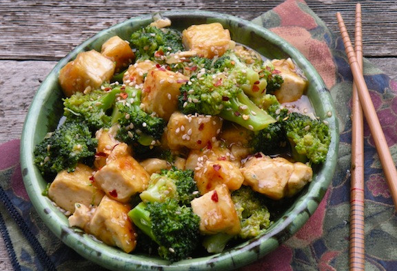 Tofu Broccoli Stir Fry
 Sesame Ginger Tofu and Broccoli Stir Fry