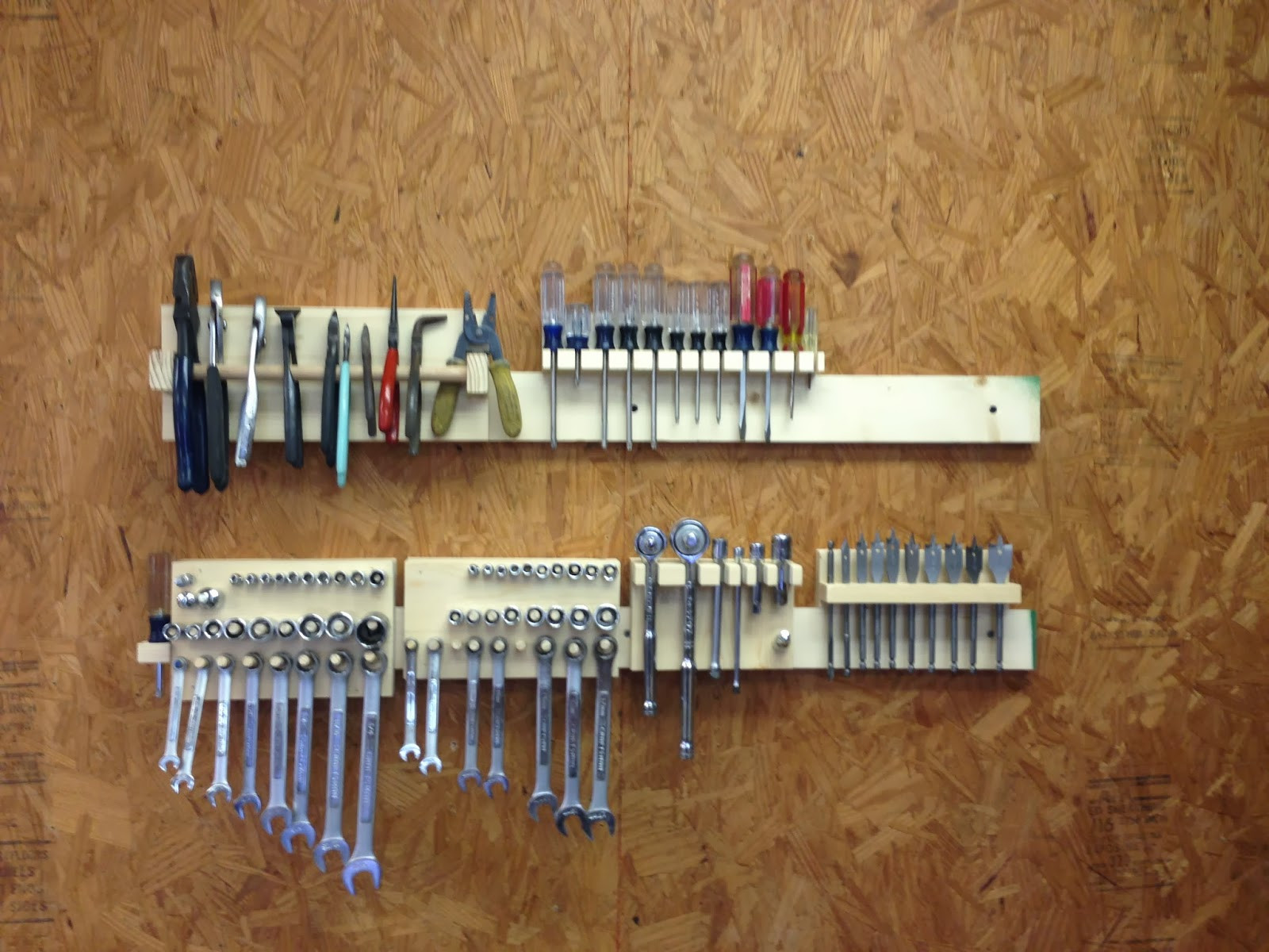 Tool Organizer DIY
 Wilker Do s DIY Storage for Hand Tools