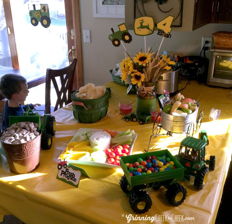 Tractor Birthday Party
 John Deere Tractor Themed Birthday Party Ideas