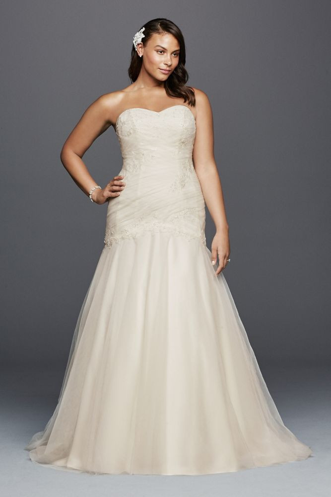 Trumpet Wedding Gowns
 Trumpet Plus Size Wedding Dress with Lace Details Style