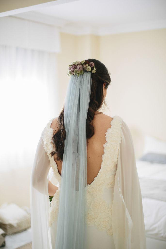 Unique Wedding Veils
 Unique Bridal Looks Colored Wedding Veils Weddbook