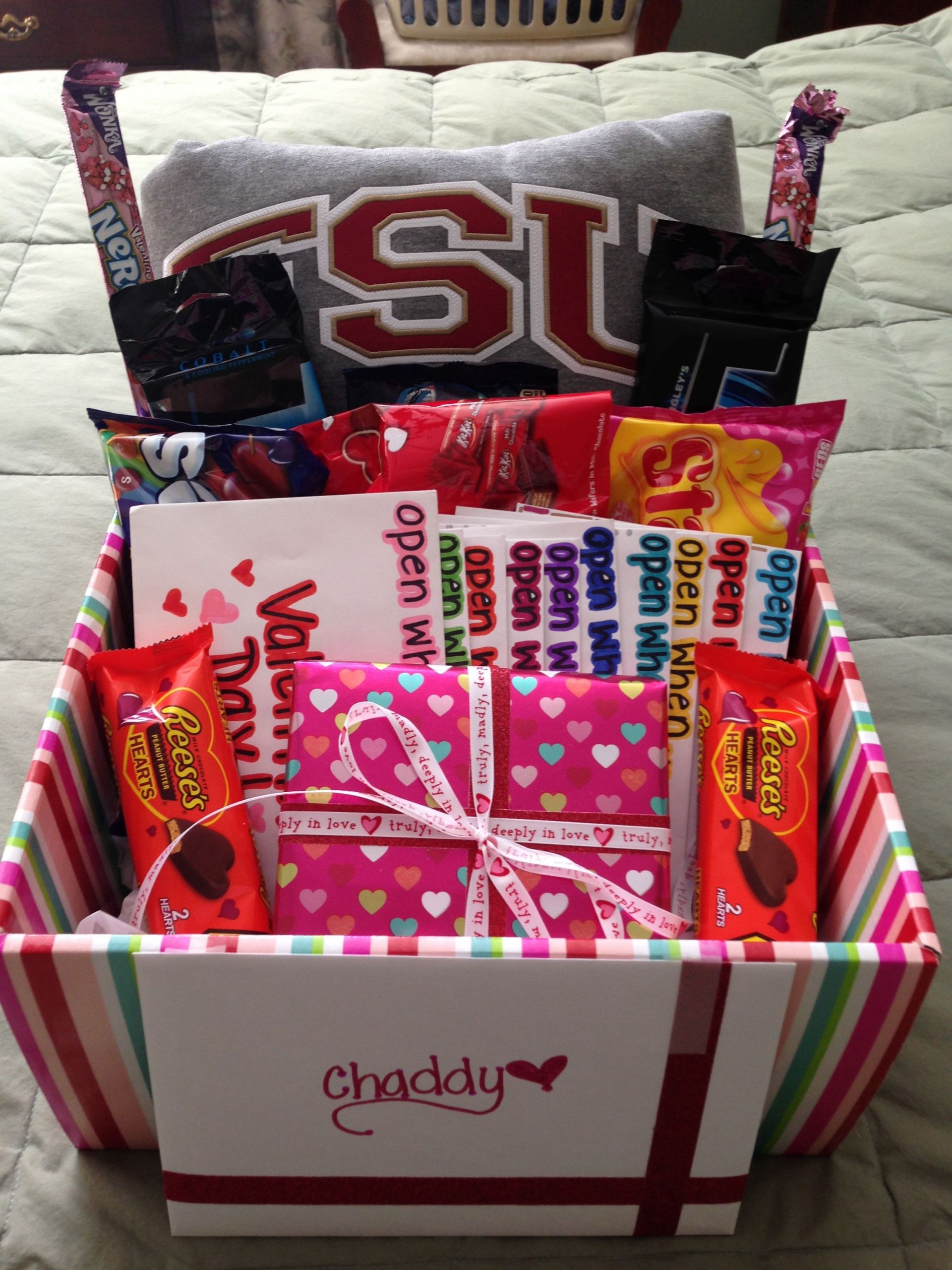Valentine Gift Ideas For Boyfriends
 valentines day t for him valentines day t basket