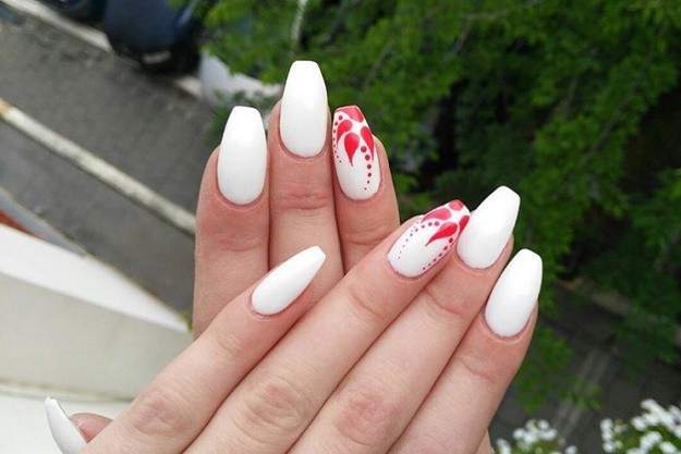 Valentine's Day Nail Ideas
 18 Red And White Nail Art Designs To Try Valentine 039