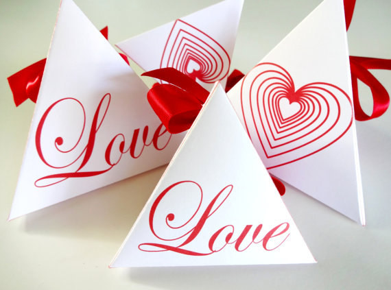 Valentines Gift Box Ideas
 18 Cute Little Gift Box Ideas for Valentine s Day Style