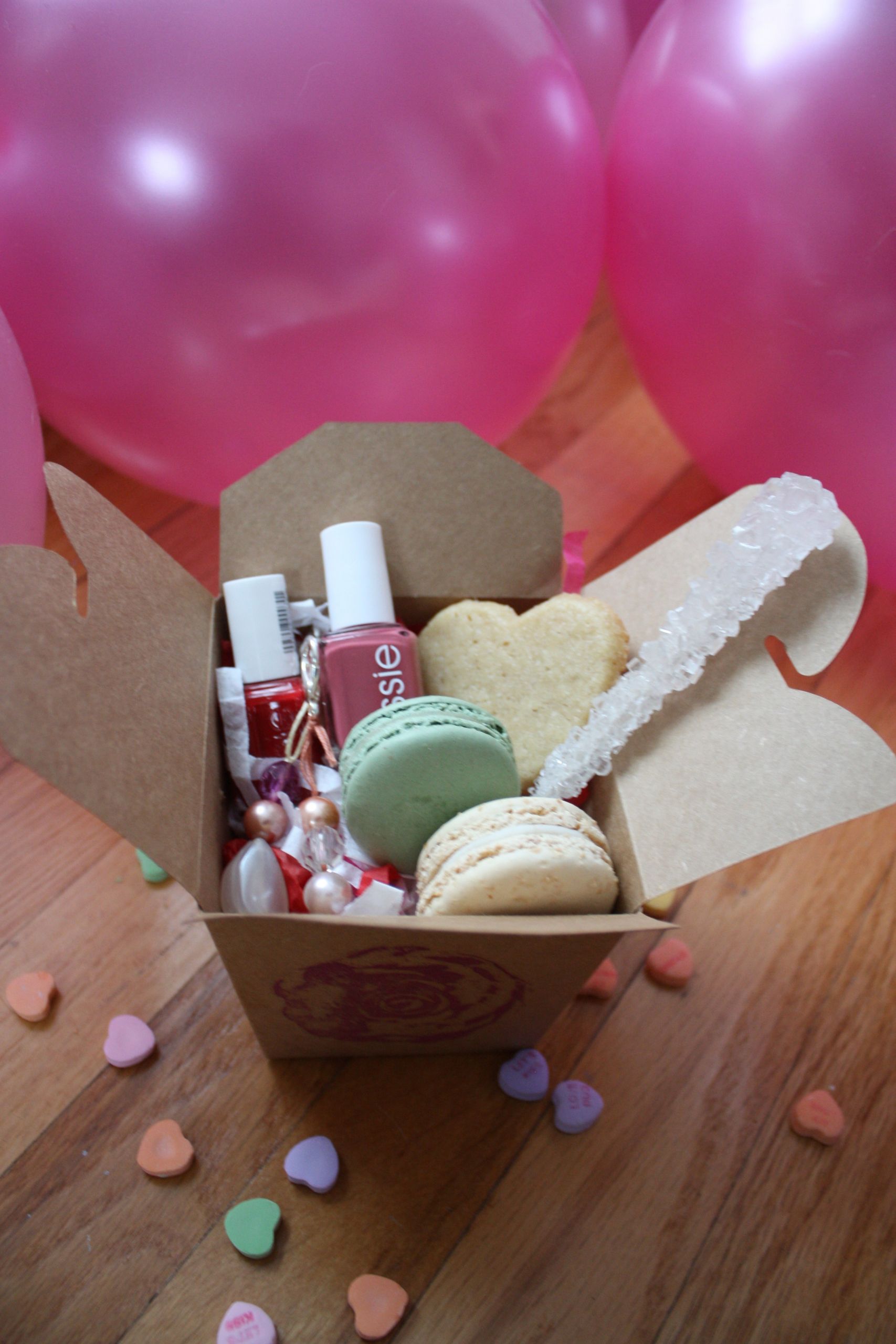 Valentines Gift Box Ideas
 Valentine Gift Boxes for Her