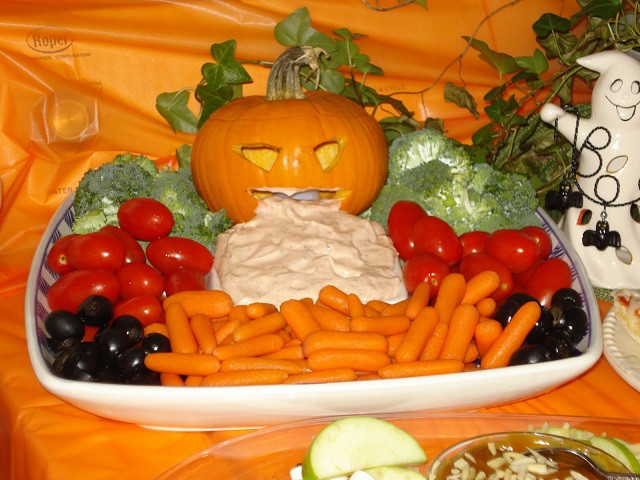 Veggie Ideas For Halloween Party
 halloween veggie tray